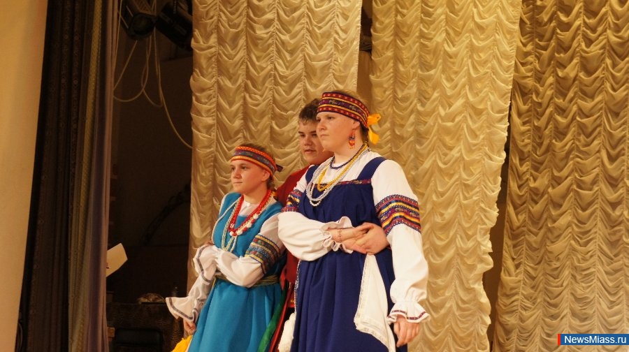 ""  .    2  V   -     ""