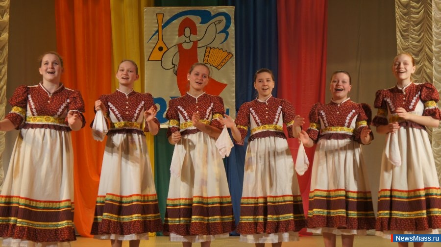 ""  .    2  V   -     ""