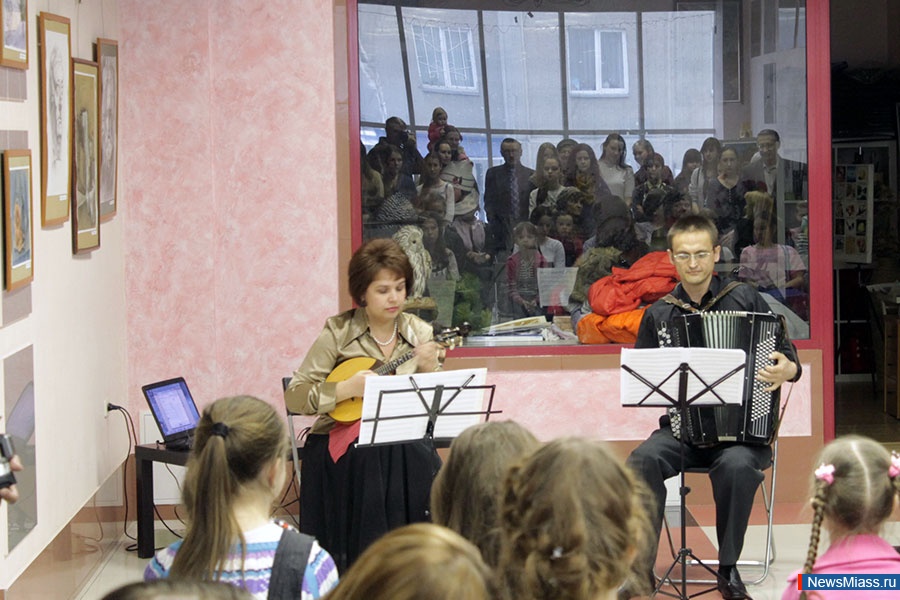   "".         4    - ""