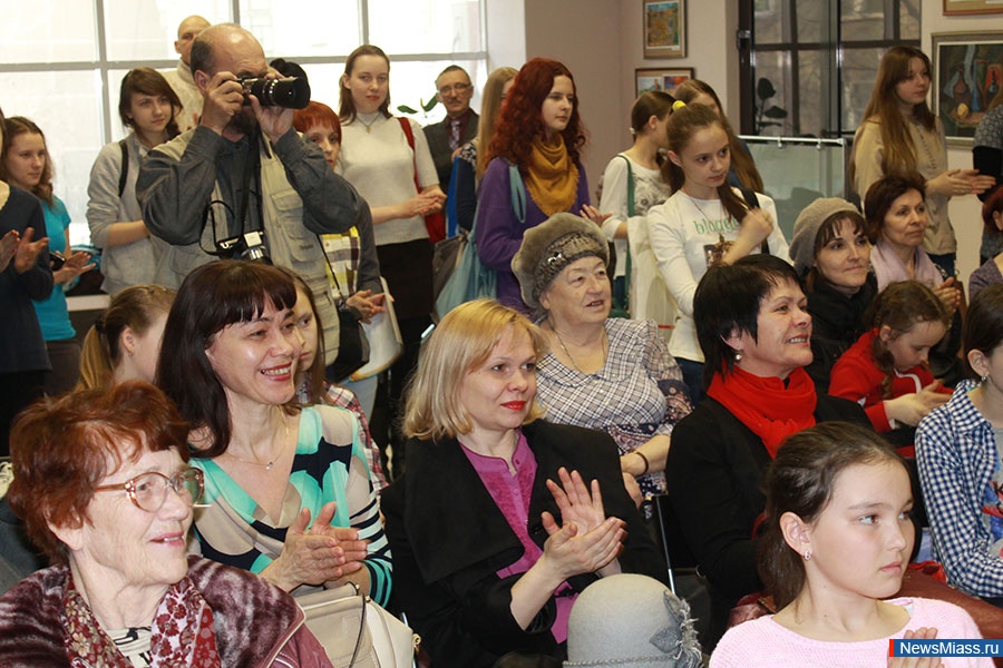   "".         4    - ""