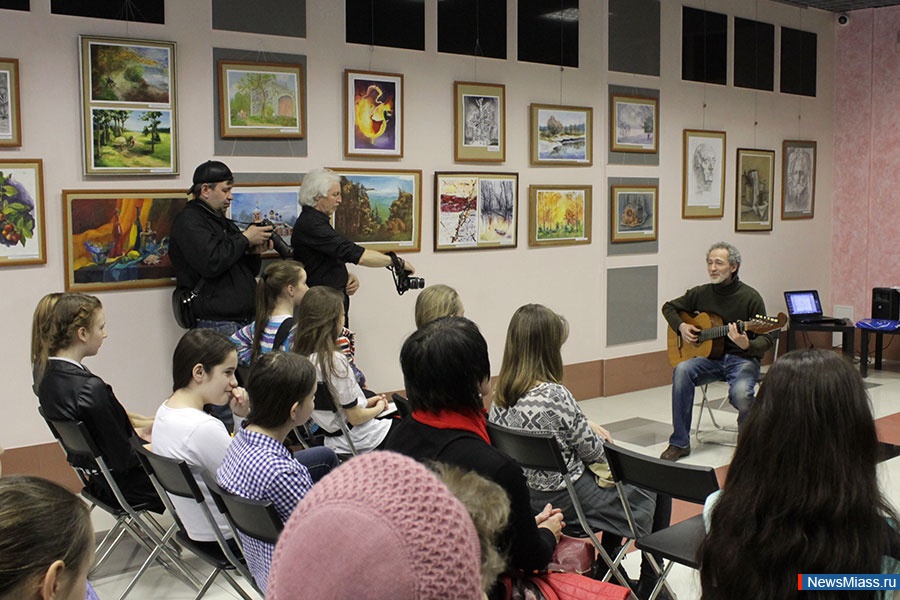   "".         4    - ""