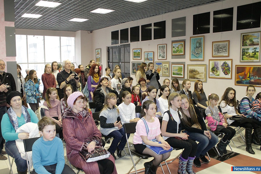   "".         4    - ""