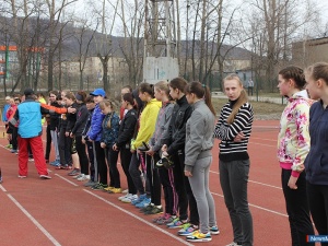 ����� ���