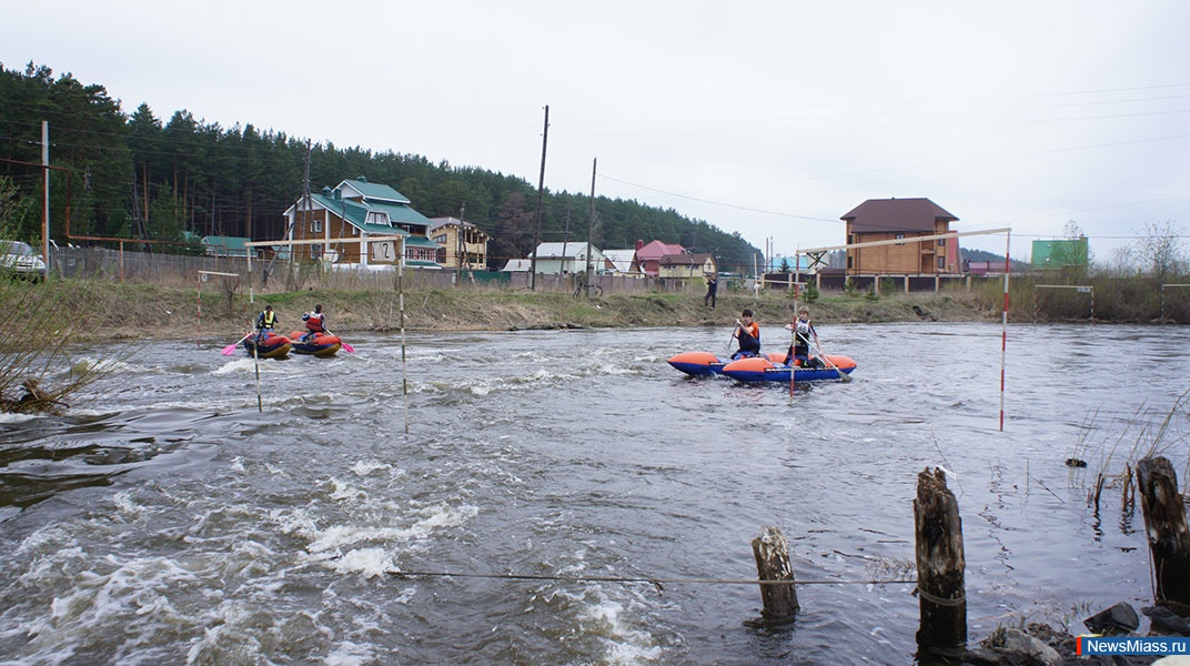    -  !.            ,   ,    