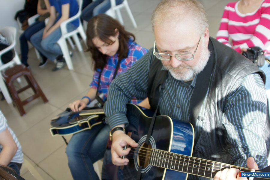  ,  ,    . ""         " "