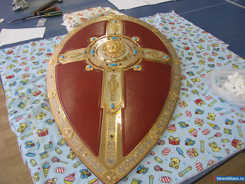     .  -         ""     8