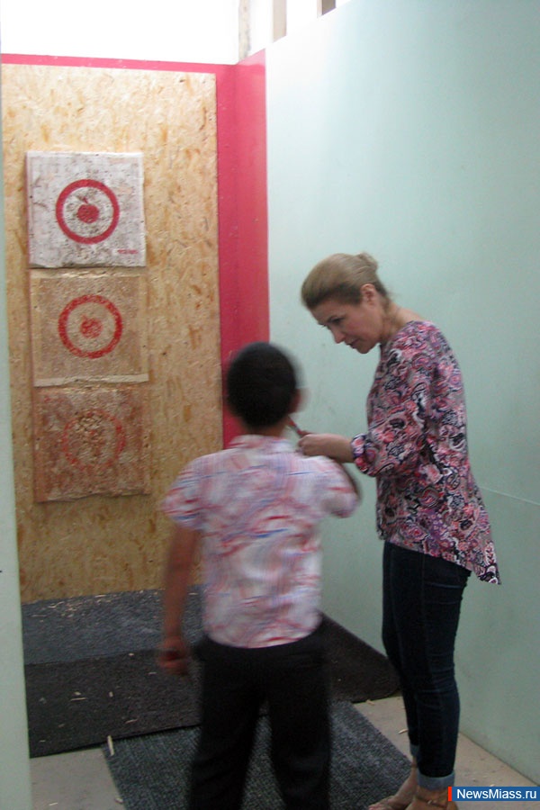     .  -         ""     8