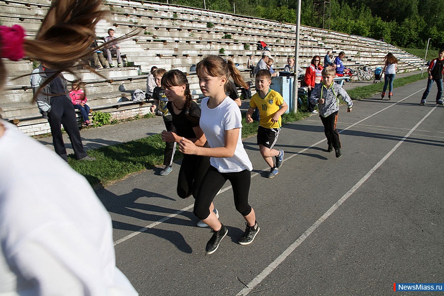   60 .         19-     ""