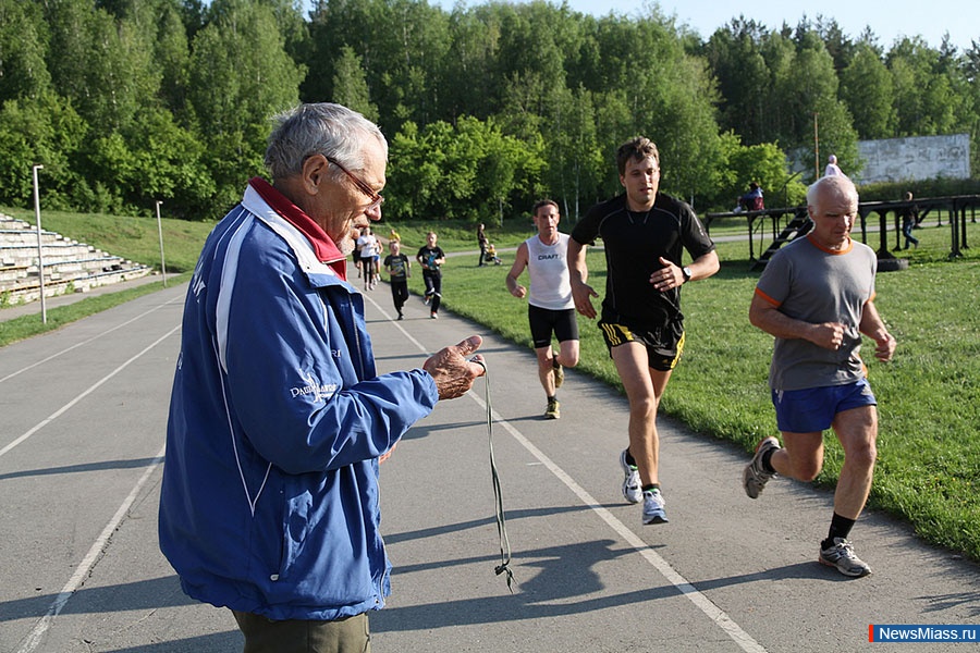   60 .         19-     ""