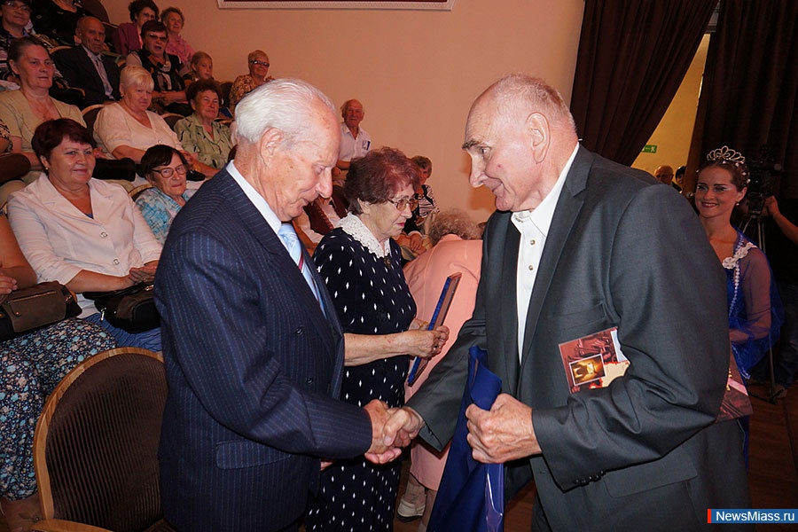 �� ���� ��� ������� ����� ��� � �����. � ���� �������� ������������ "������" ��������� ��������� ��������� �� ������������� �����