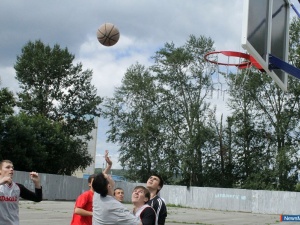 "������� ����" � "����������"