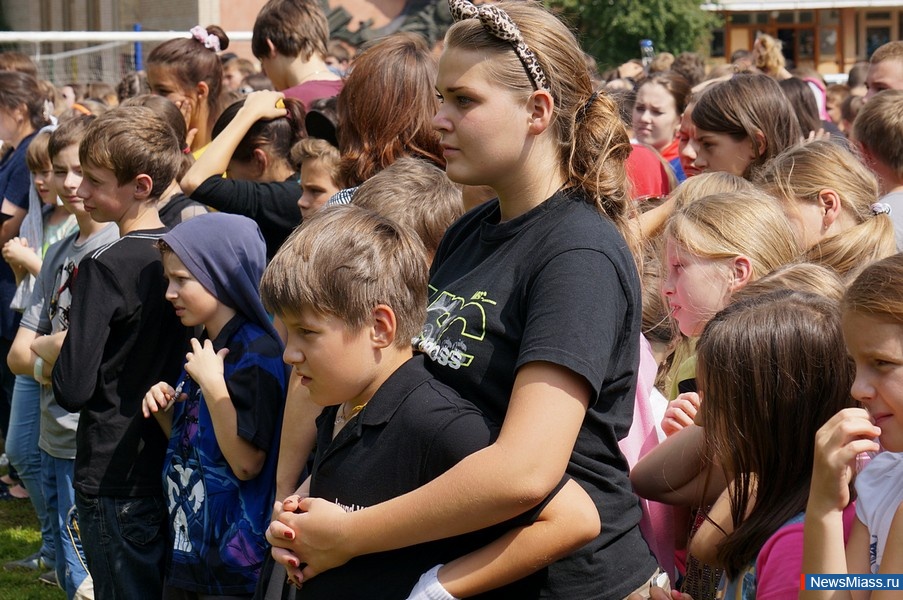    "".  " "        ,    ""