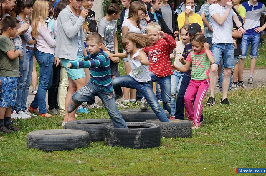    "".  " "        ,    ""