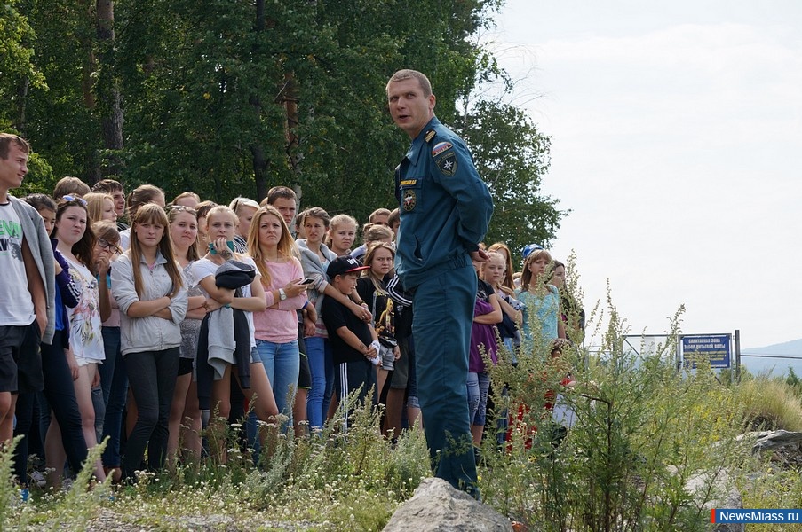    "".  " "        ,    ""