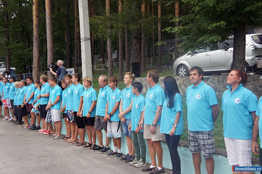    .        - Grade 3 ISAF "  "    