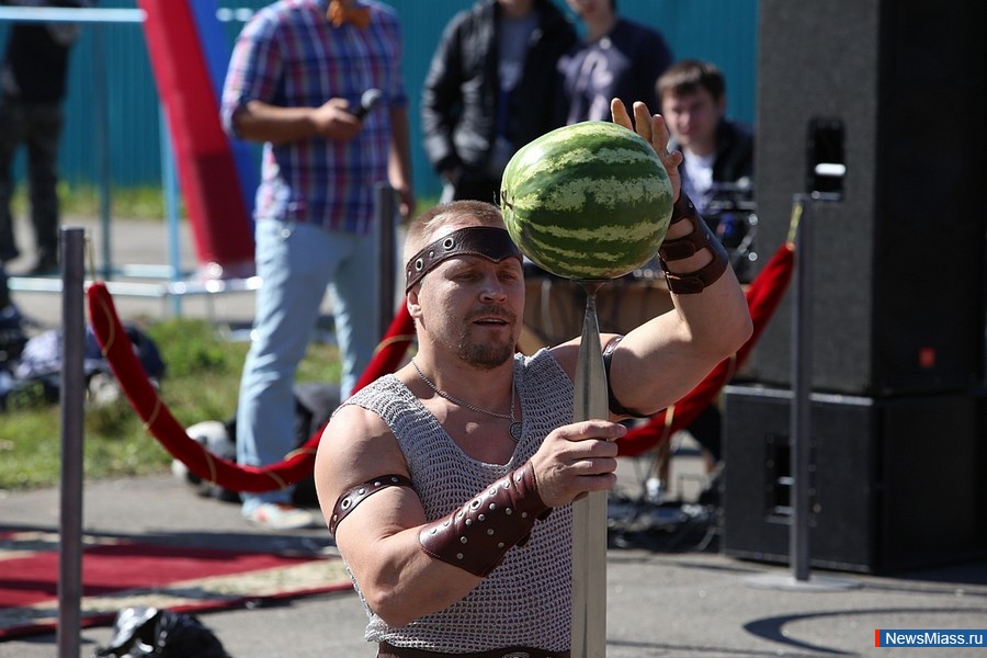    .  ""     21            -