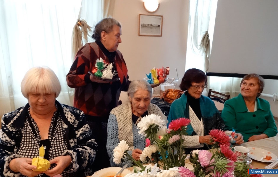      -  .        -  " "    16  