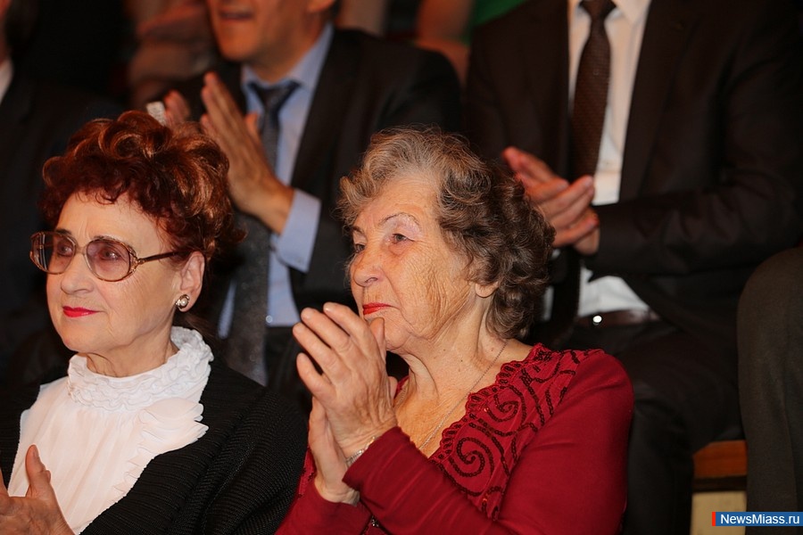  -  .     ,        ""