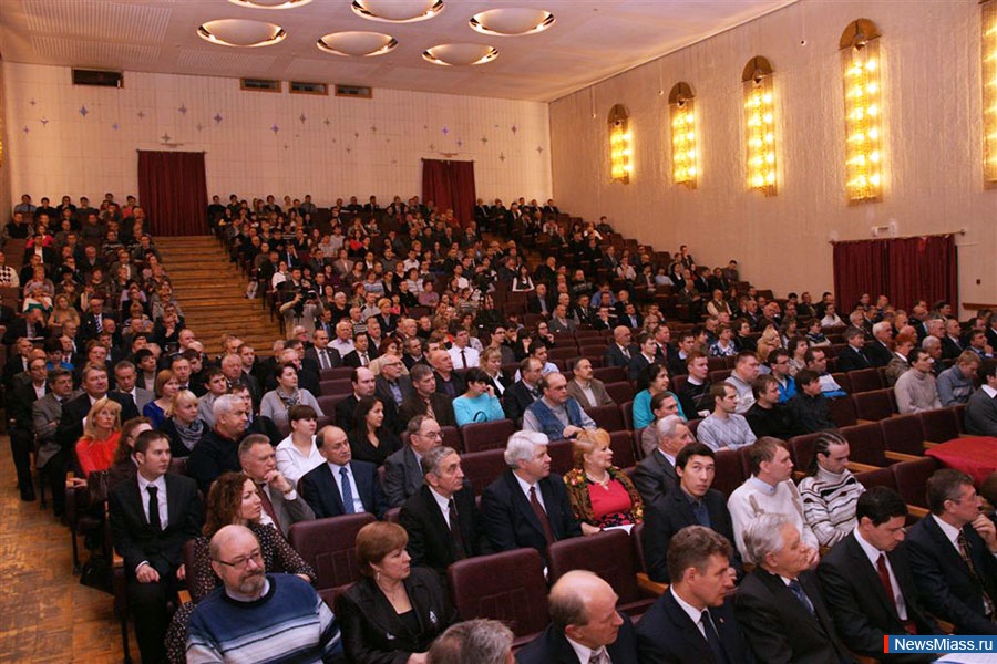    .      ,  90-       ,    