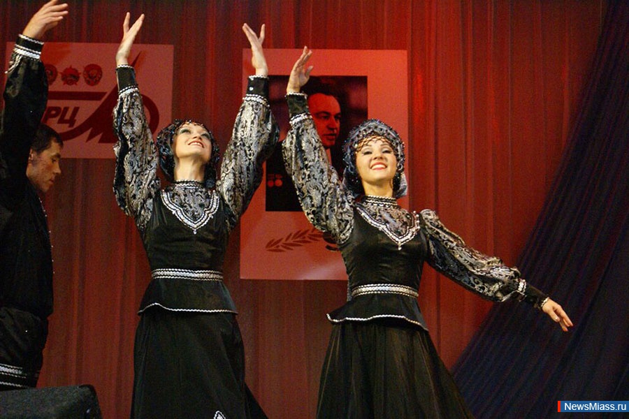    .      ,  90-       ,    