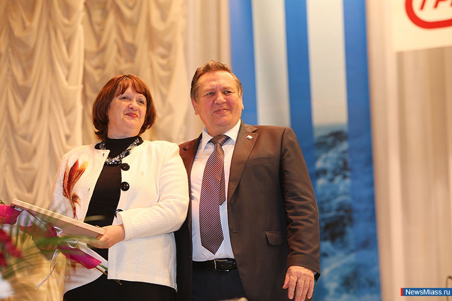    .      ,  90-       ,    