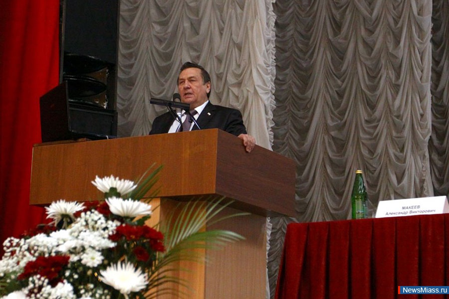    .      ,  90-       ,    