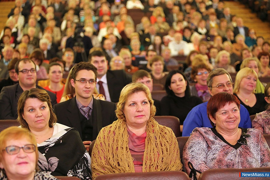    .      ,  90-       ,    