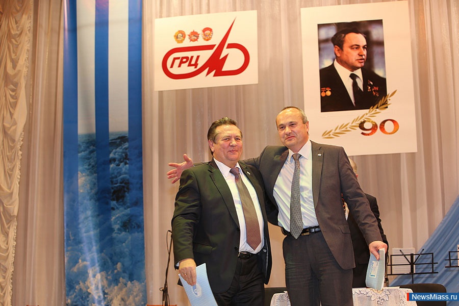    .      ,  90-       ,    