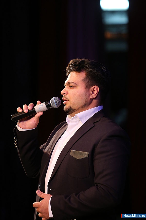    .      ,  90-       ,    