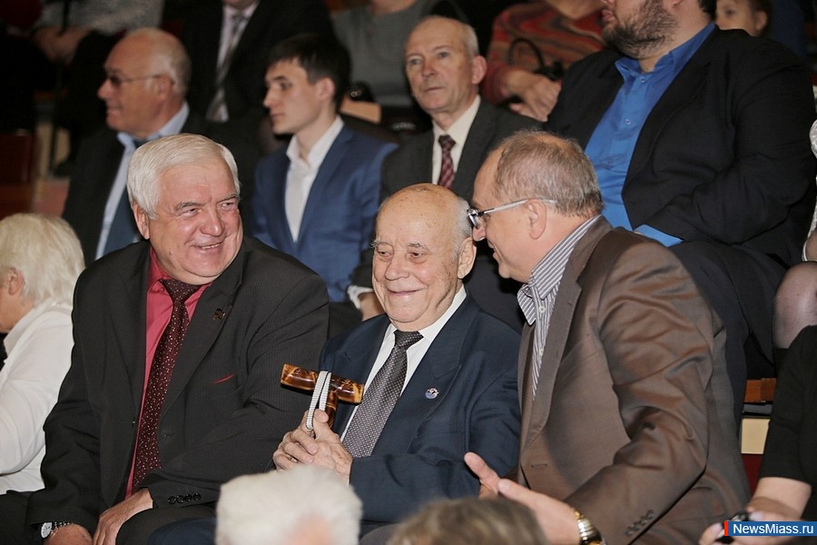    .   ,    ,          ""