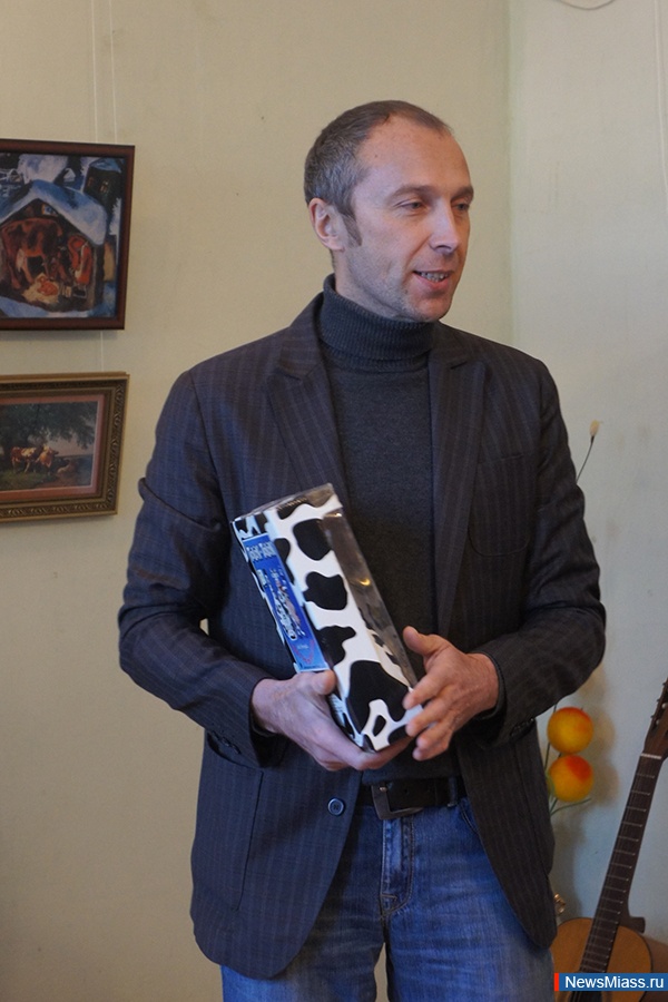 ,   !.        "333 "