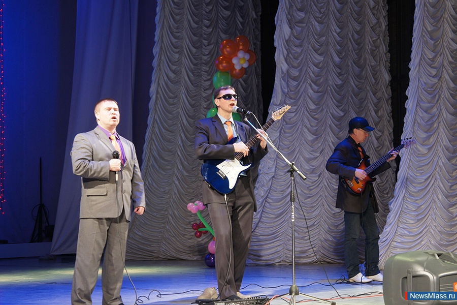  ,  ,    .     "  -  "   -