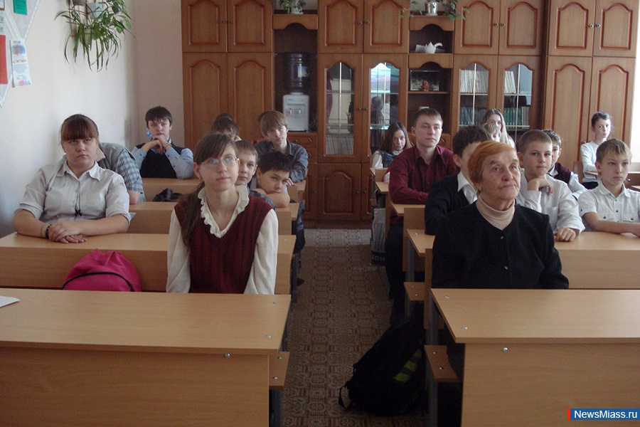    .       -   ,       7