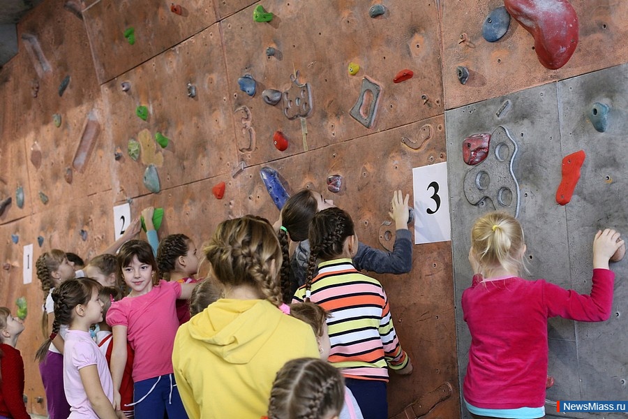     .    " "     ,     -  