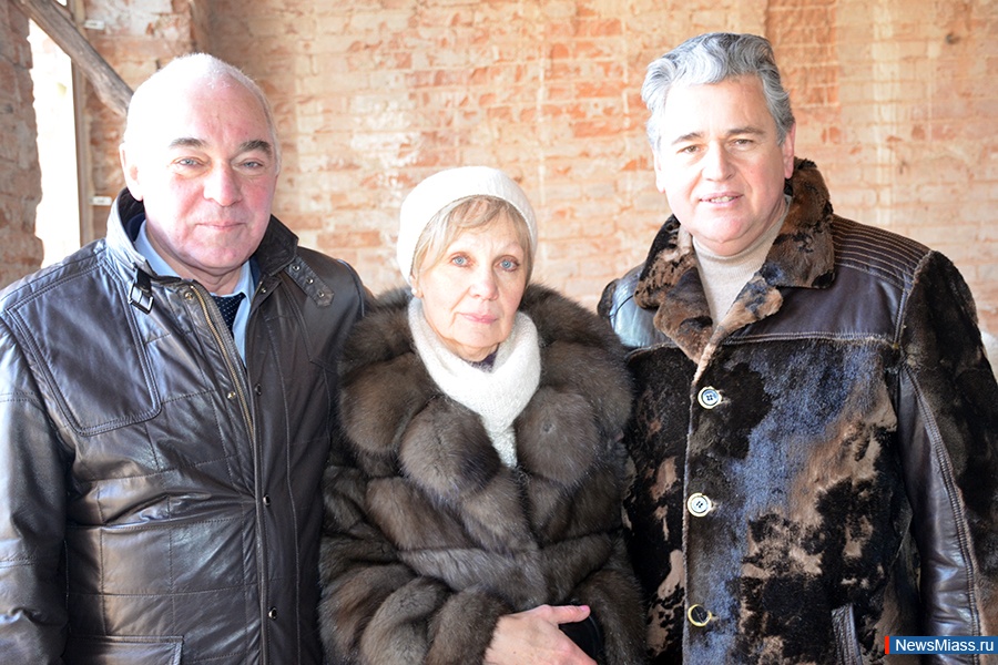    .   ,  ,   ,  , " ",   ""   "" -          