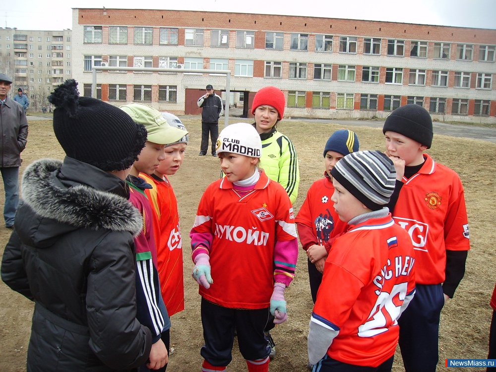    - 10 .              -  