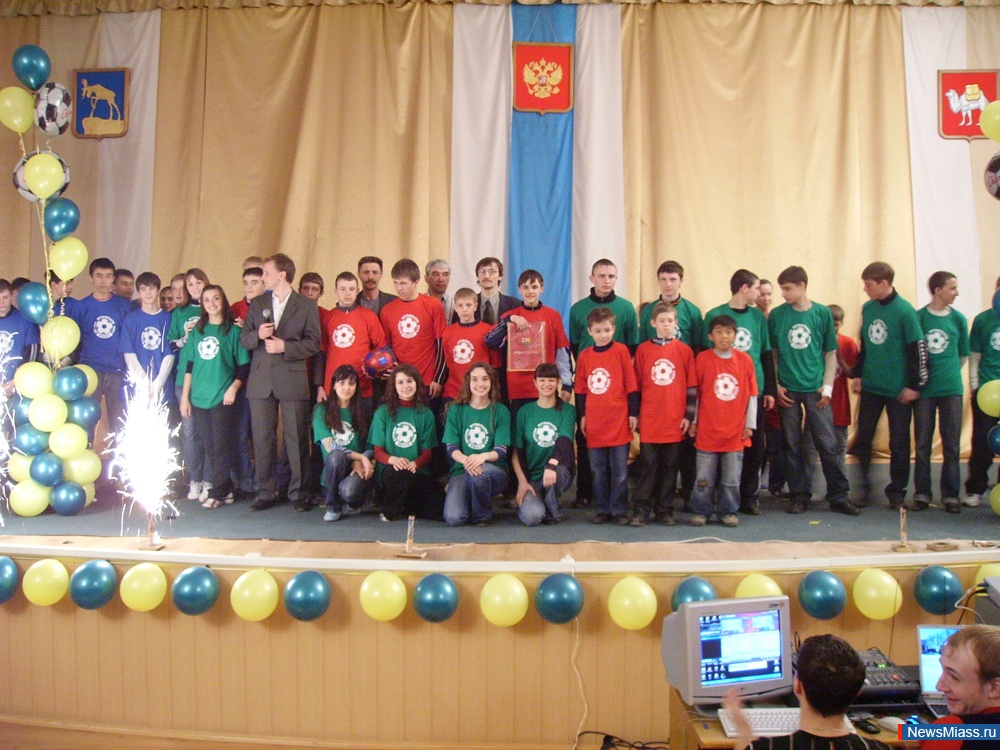    - 10 .              -  