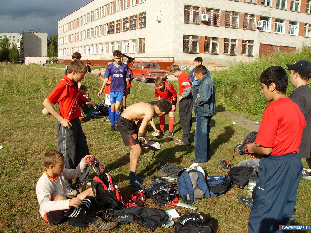    - 10 .              -  