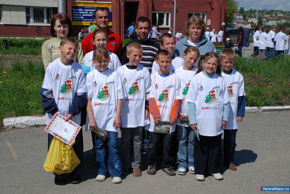    - 10 .              -  