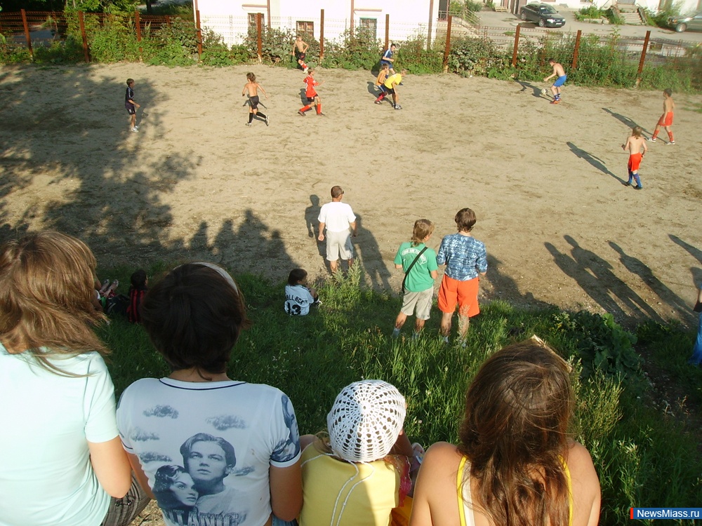    - 10 .              -  