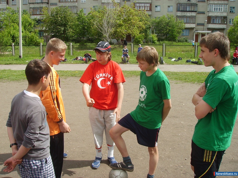    - 10 .              -  