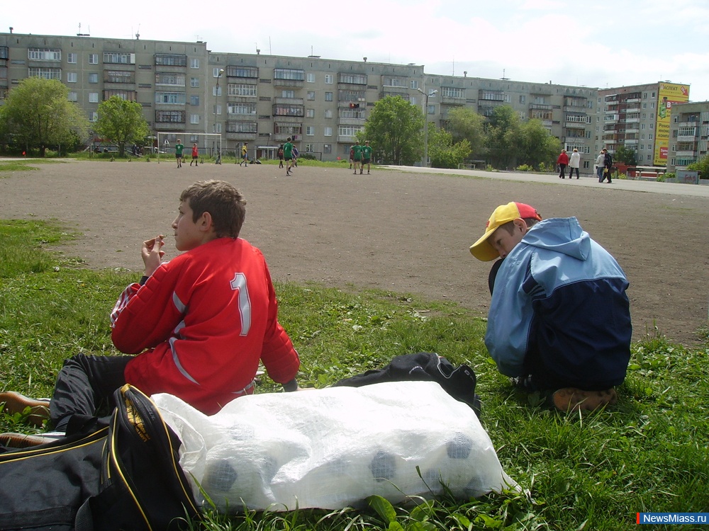    - 10 .              -  