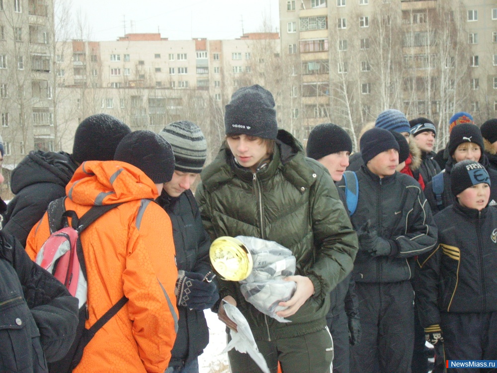    - 10 .              -  