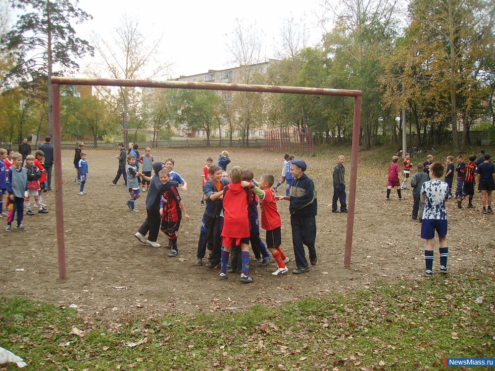    - 10 .              -  