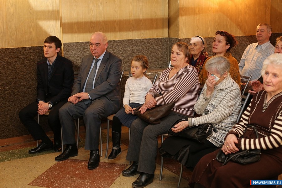 ��������� ������� ��������� ������. 450 ��������� �����, ������� � ������, ��� ������� �������� ������ "70 ��� ������ � ������� ������������� �����"