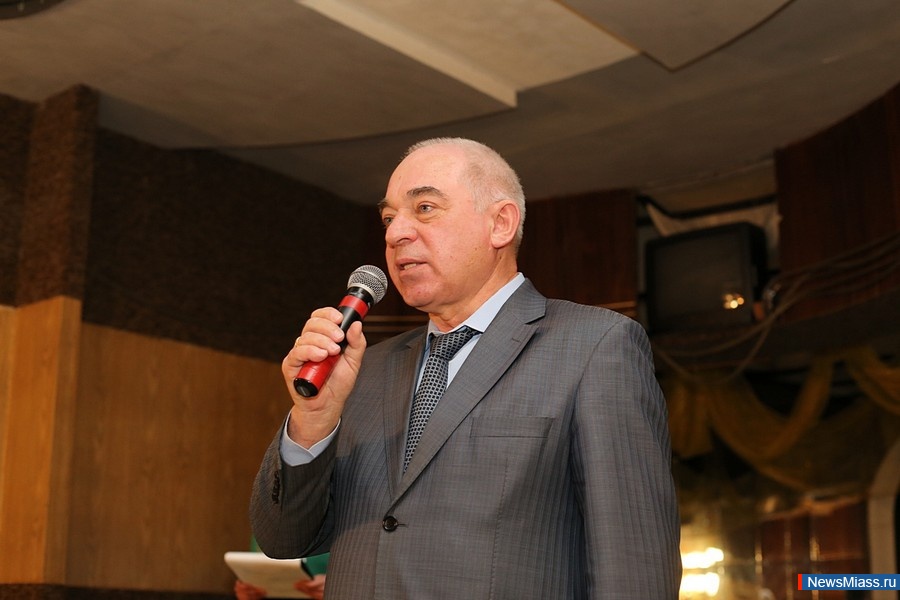    . 450  ,   ,     "70      "