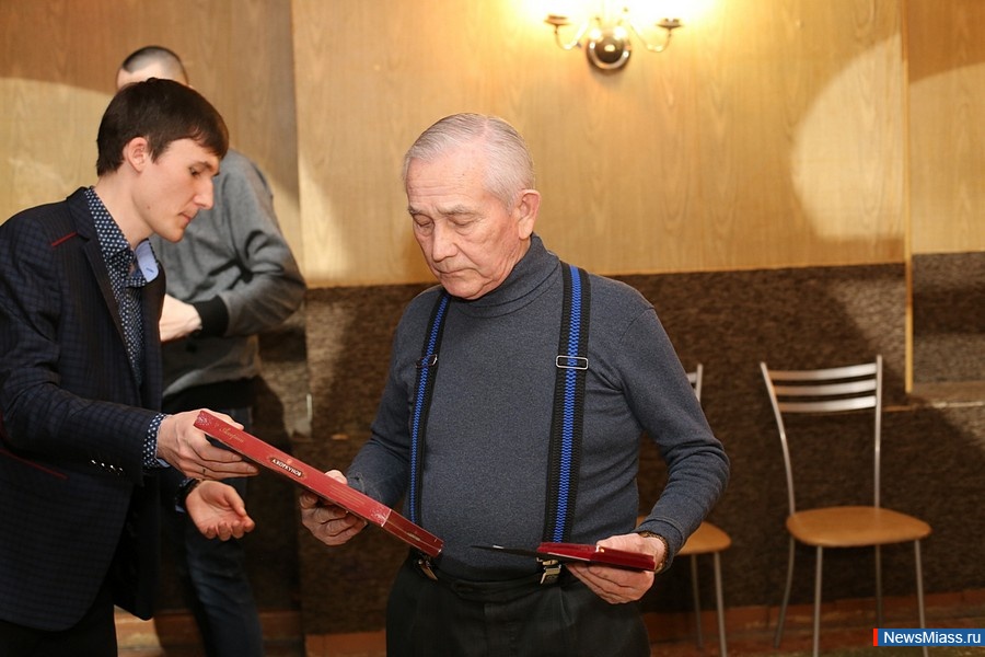    . 450  ,   ,     "70      "