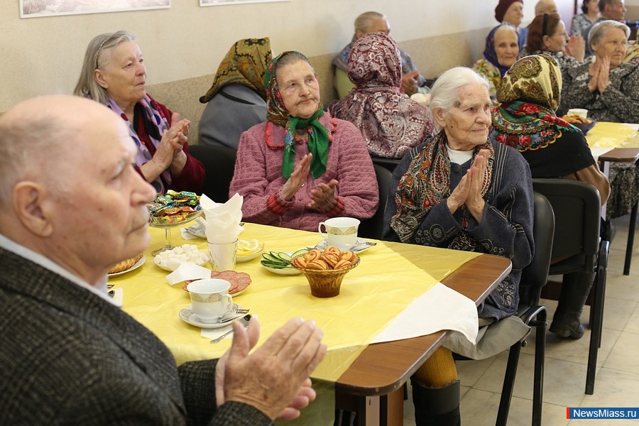    . 450  ,   ,     "70      "