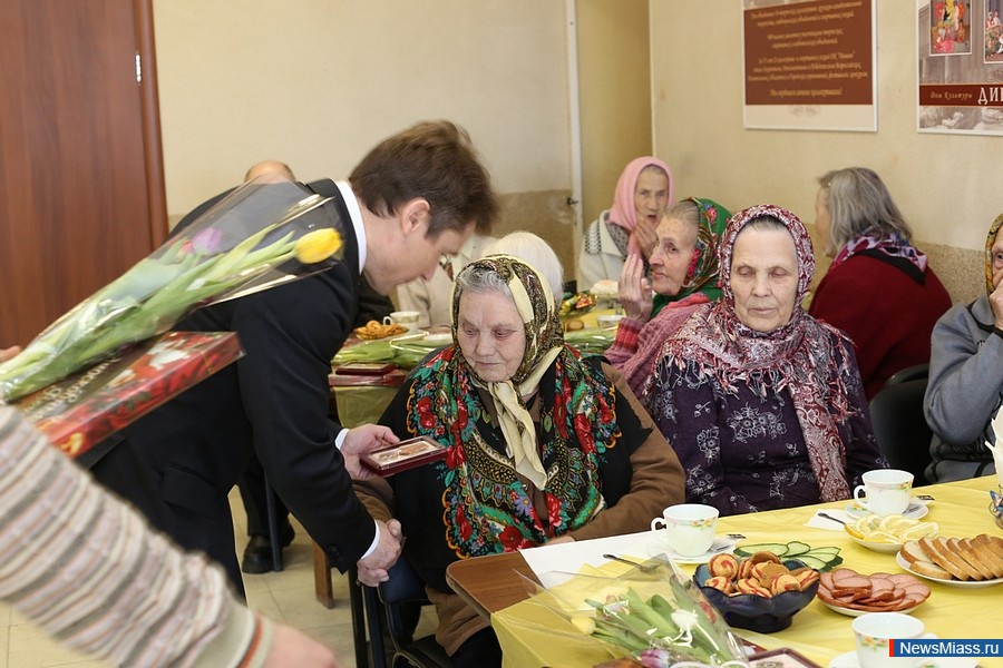    . 450  ,   ,     "70      "