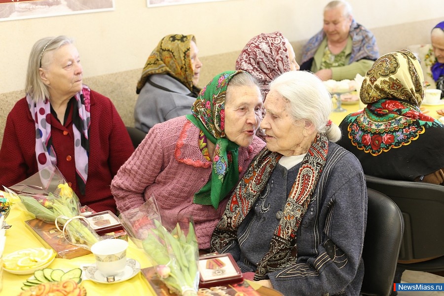    . 450  ,   ,     "70      "